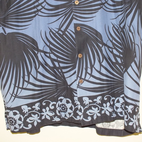 Tommy Bahama Hawaiian Short Sleeve Shirt - Picture 5 of 7